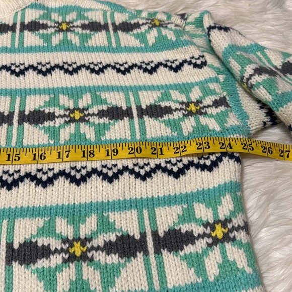 New without tag American Eagle sweater - Picture 2 of 6